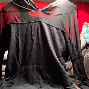 Half mesh workout sweatshirt